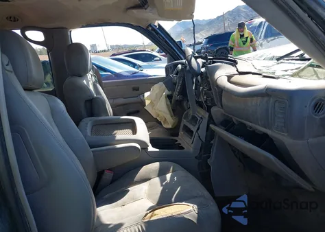 2006 Chevrolet Tahoe Ls из США, поврежденный, VIN 1GNEC13Z26R139846